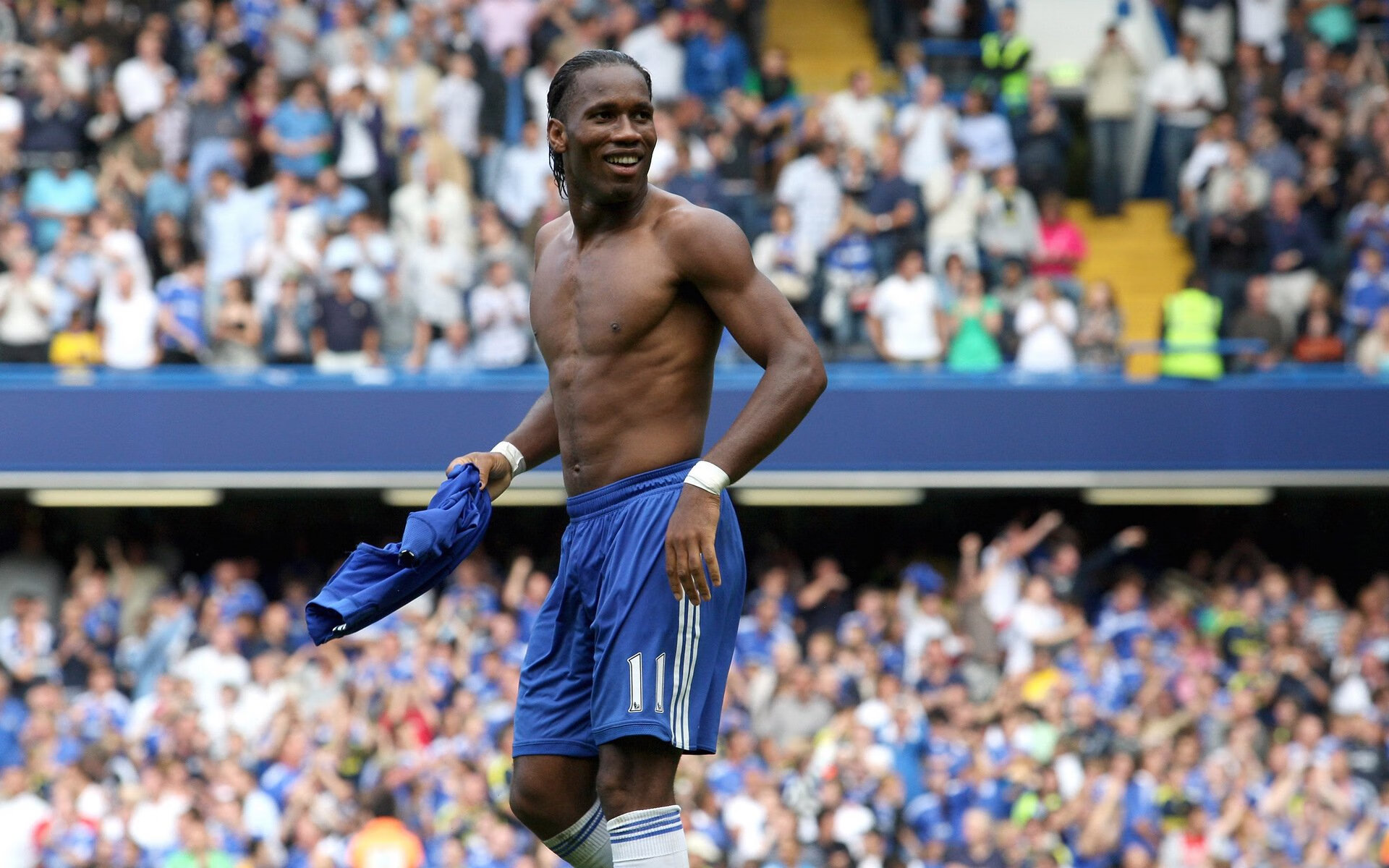 开云体育登录入口-德甲球队利用视觉注意力追踪优化传球决策效率分析，视觉足球